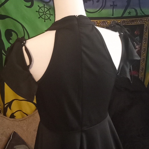 Goth Moon Dress - Picture 4 of 4